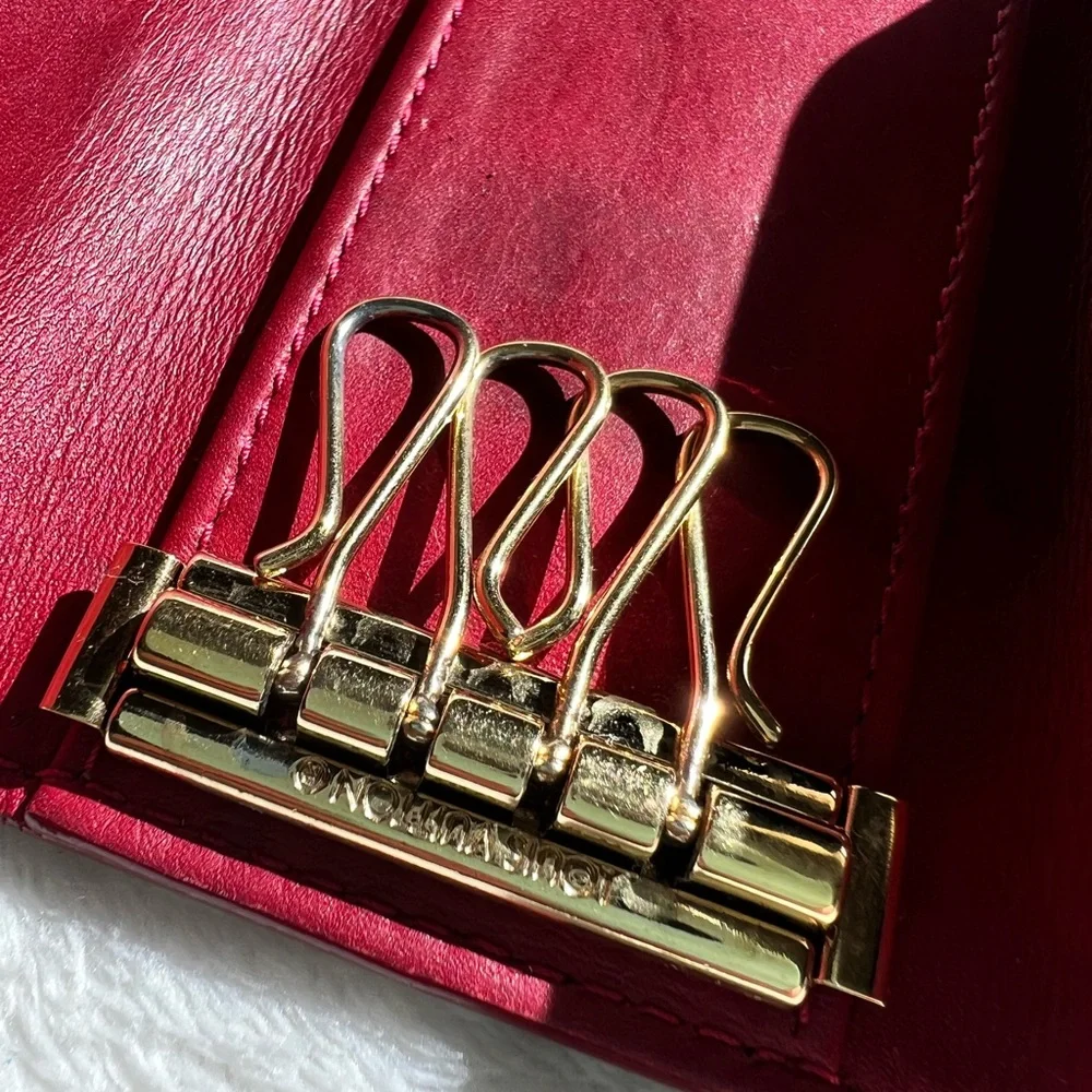 Louis Vuitton Key Case 4 Ring PommeD'Amour Red Vernis - Picture 10 of 14